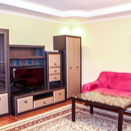 Tolebaeva 65 Apartman Almati Kültér fotó