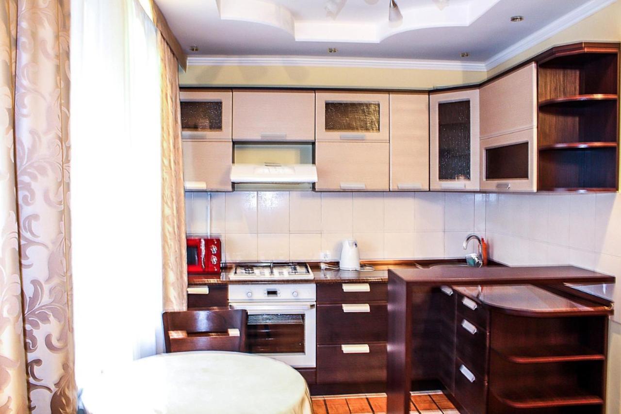 Tolebaeva 65 Apartman Almati Kültér fotó